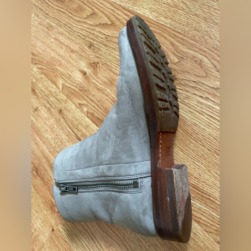 Frye nubuck chelsea boots - Picture 9 of 12